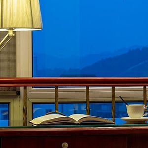Double Room Mountain View